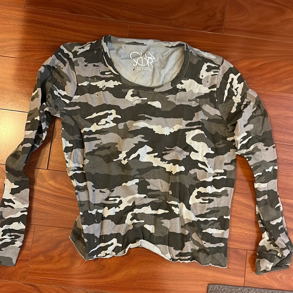 CHASER camo ripped sweatshirt